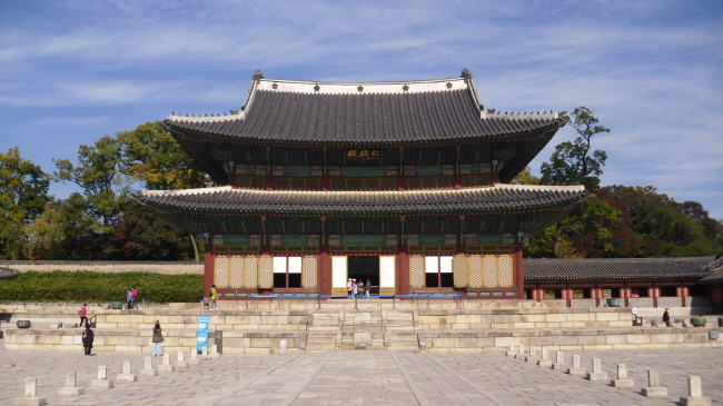 3. ������ (���� 225ȣ)<BR />   �������� â������ �������μ� ���� ������, ���ϵ��� �Ϸ�, �ܱ� ����� ���� �� �߿��� ������ �ǽ��� ġ���� ���̴�.